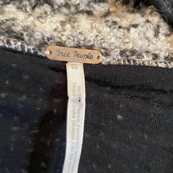 Free People Zebra Yarn Double Breasted Sweater Blazer, Size Medium. - Picture 3 of 7